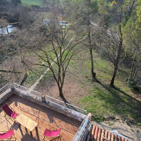 Grand Gite Les Cabanes De Fallot Pour 19 Personnes - Piscine Naturelle L'isle-Bouzon Bagian luar foto