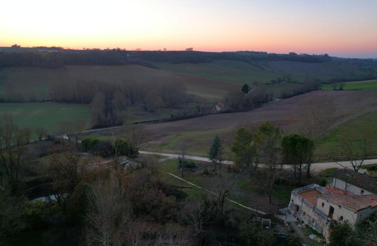 Grand Gite Les Cabanes De Fallot Pour 19 Personnes - Piscine Naturelle L'isle-Bouzon Bagian luar foto
