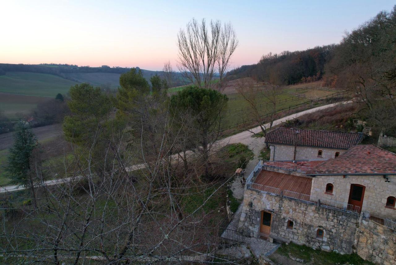 Grand Gite Les Cabanes De Fallot Pour 19 Personnes - Piscine Naturelle L'isle-Bouzon Bagian luar foto